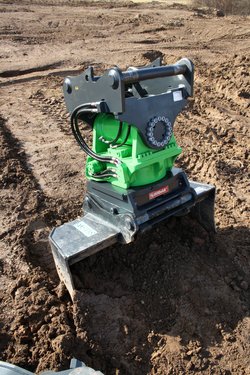 TiltRotator-Baumaschinen-Bagger-Sandwich-HKS-oilquick TiltRotator-Baumaschinen-Bagger-Sandwich-HKS-oilquick